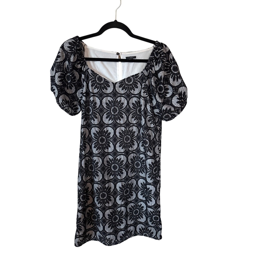 Ann Taylor Factory Lace Shift Dress Womens 4P Black White Puff Sleeve